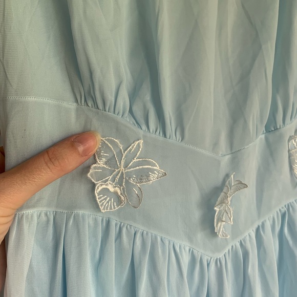 50s vintage Blue Women's Nightgown - Picture 4 of 12